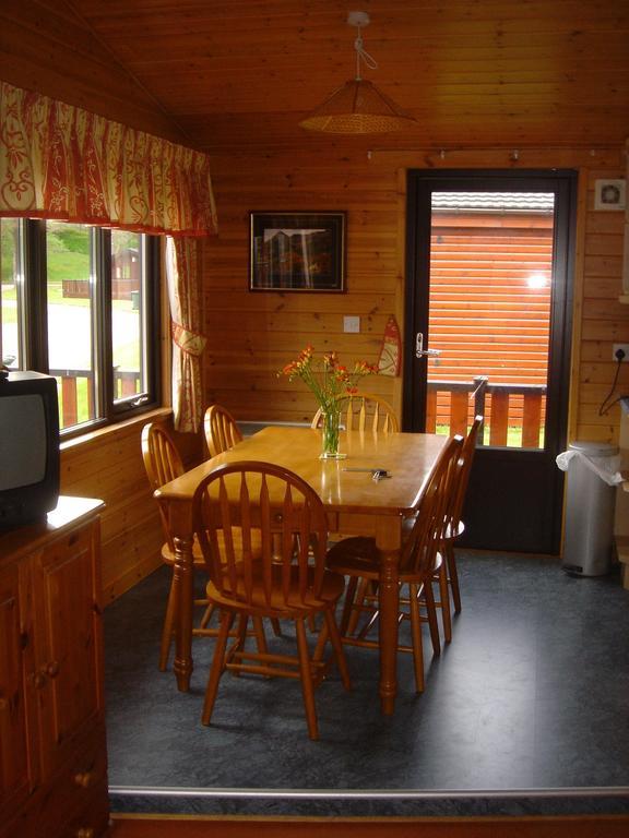 רוברדנן Loch Lomond Lodge חדר תמונה